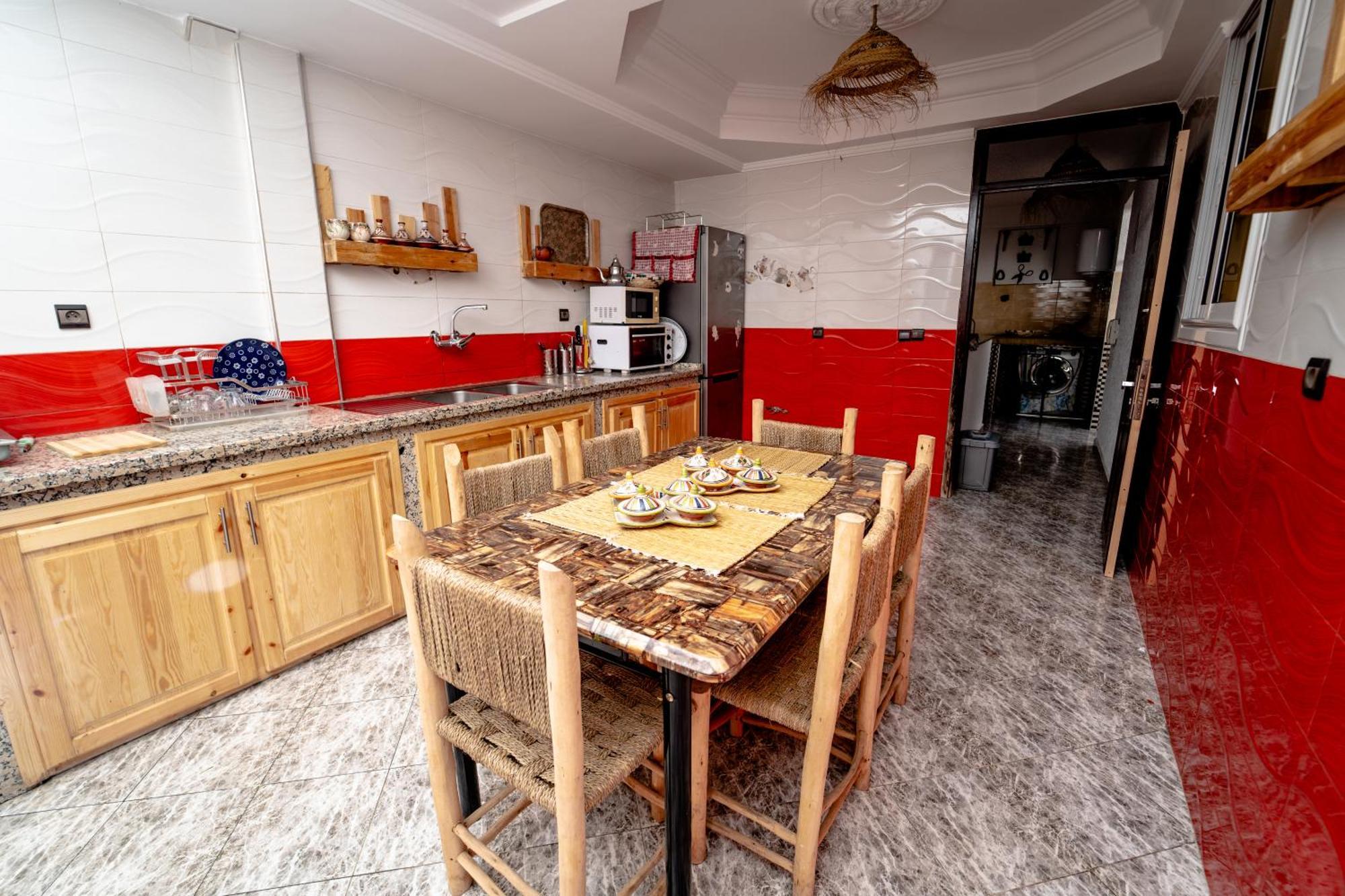 Tigmi Ossmon Hostel Agadir Bagian luar foto